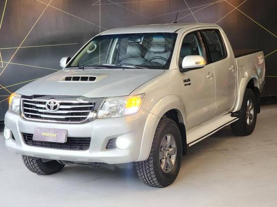 TOYOTA HILUX 3.0 SRV 4X4 CD 16V TURBO INTERCOOLER DIESEL 4P AUTOMÁTICO TOYOTA HILUX 3.0 SRV 4X4 CD 16V TURBO INTERCOOLER DIESEL 4P AUTOMÁTICO